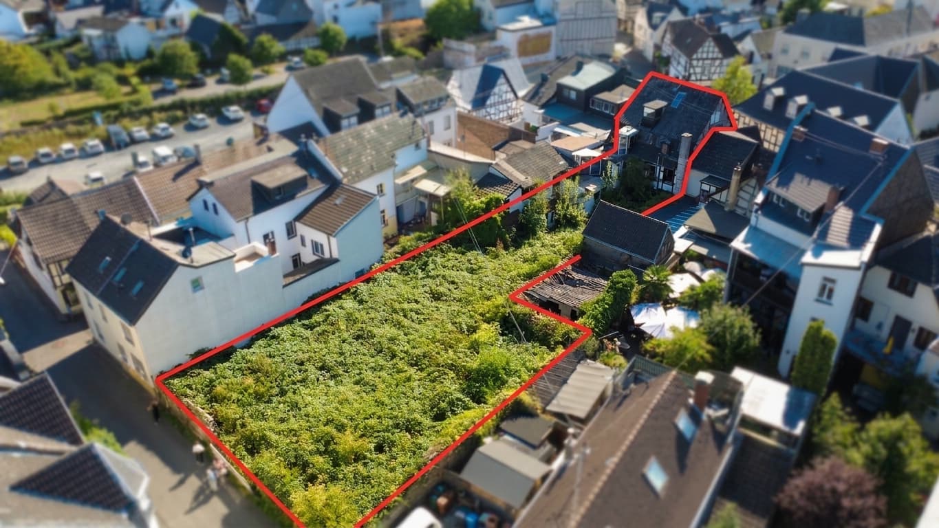 Unkel-Altstadt: Baugrundstück mit Baugenehmigung für 820m² Wohnfläche