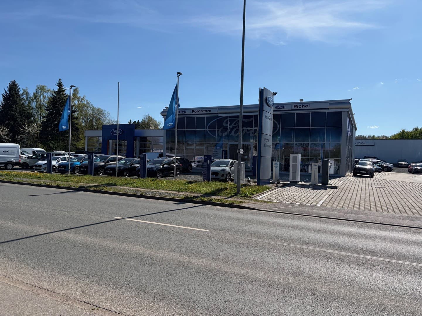Showroom- und Serviceimmobilie mit ESG-Standard und hoher Frequenz