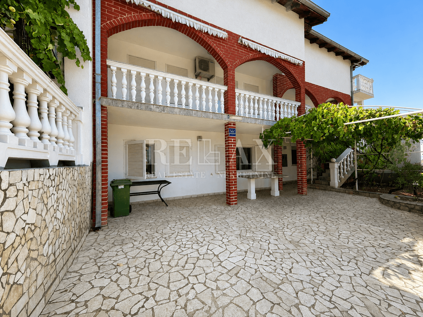 Crikvenica – Erdgeschosswohnung mit Garten