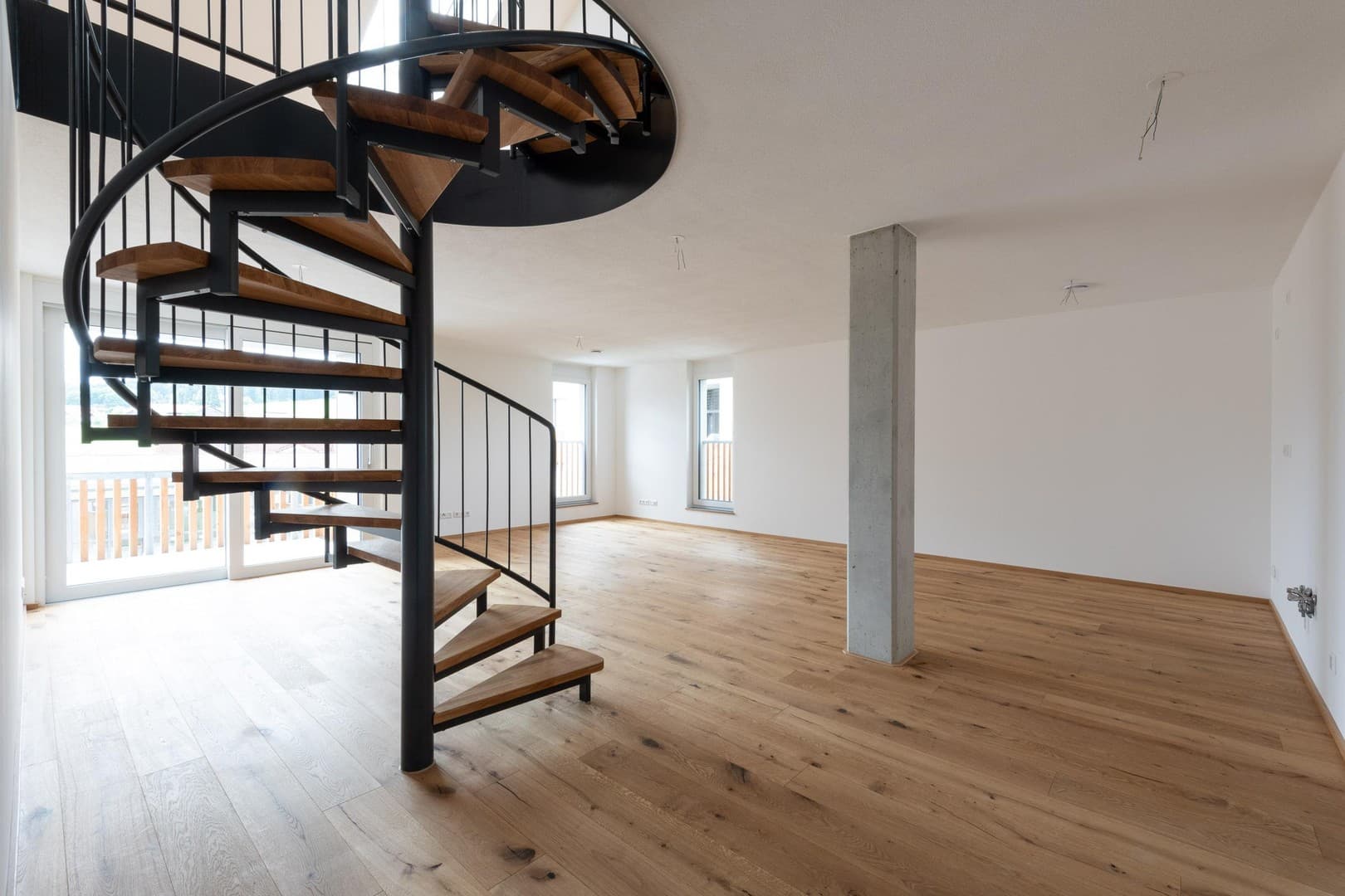 4-Zimmer Maisonettewohnung, Balkon mit Grüntenblick inklusive 1 TG-Stellplatz