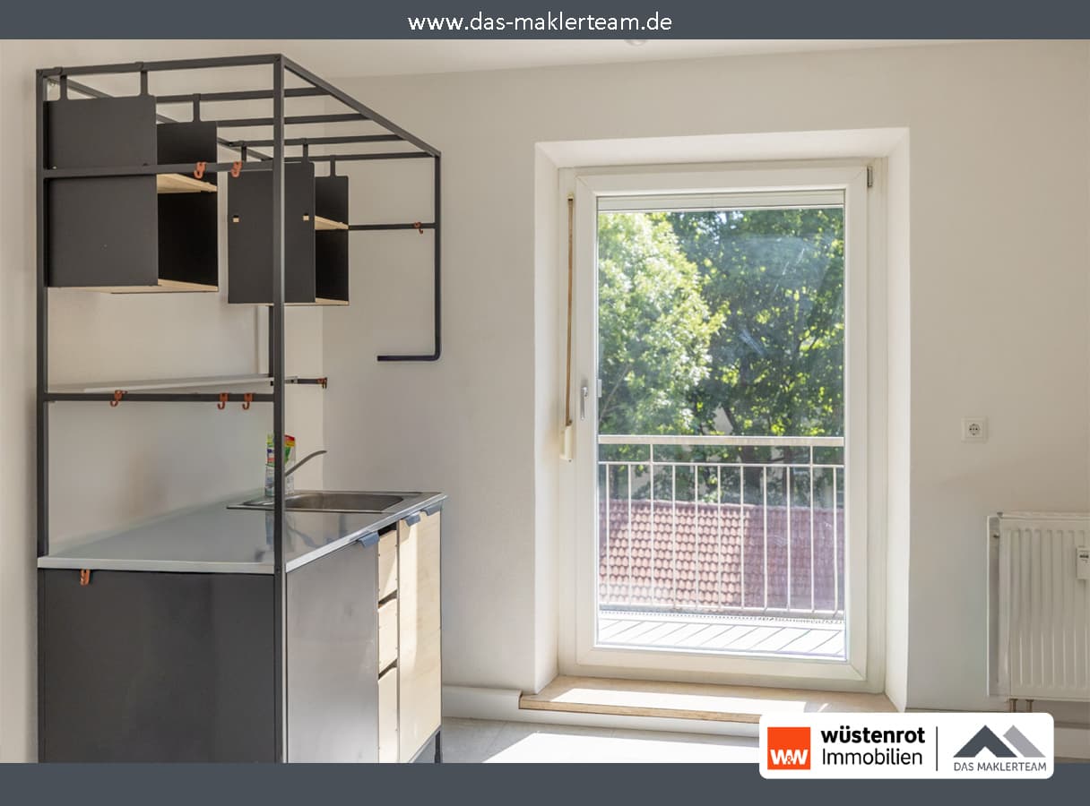 Gut geschnittene 2 ZKB mit Balkon in zentraler Lage mit Wohlfühlcharakter