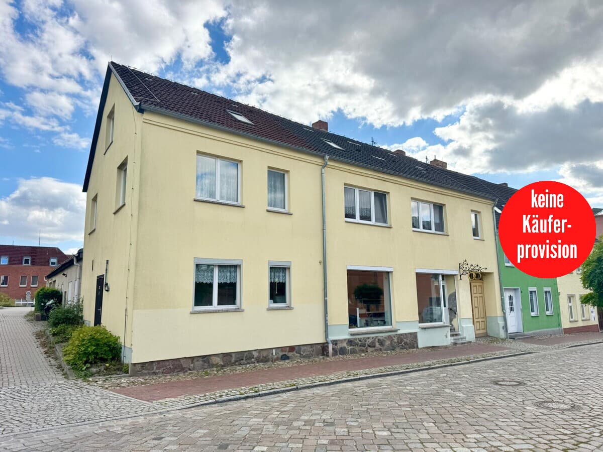 HORN IMMOBILIEN ++ Wohn- und Geschäftshaus, ehemalige Bäckerei in Strasburg (Uckermark)