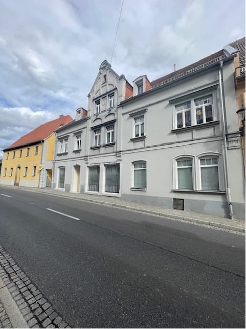 Denkmalgeschütztes Mehrfamilienhaus mit Entwicklungspotenzial