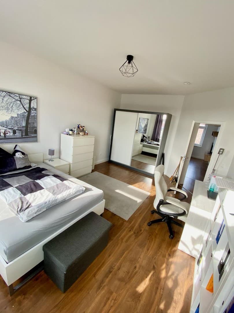 Einziehen & wohlfühlen! Möbliertes WG-Zimmer inkl. WLAN & Nebenkosten – nur 3 Min. zur FH