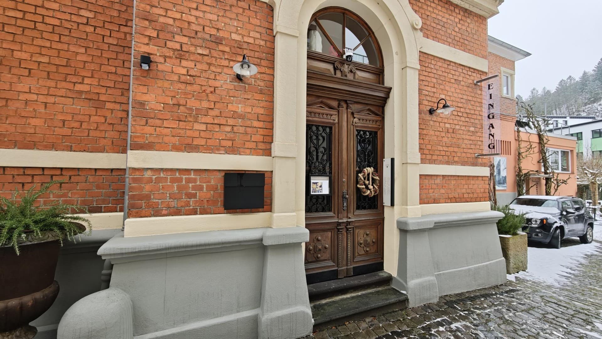 Gewerbeimmobilie  Bürogebäude  mit der Lizenz zum Wohnen