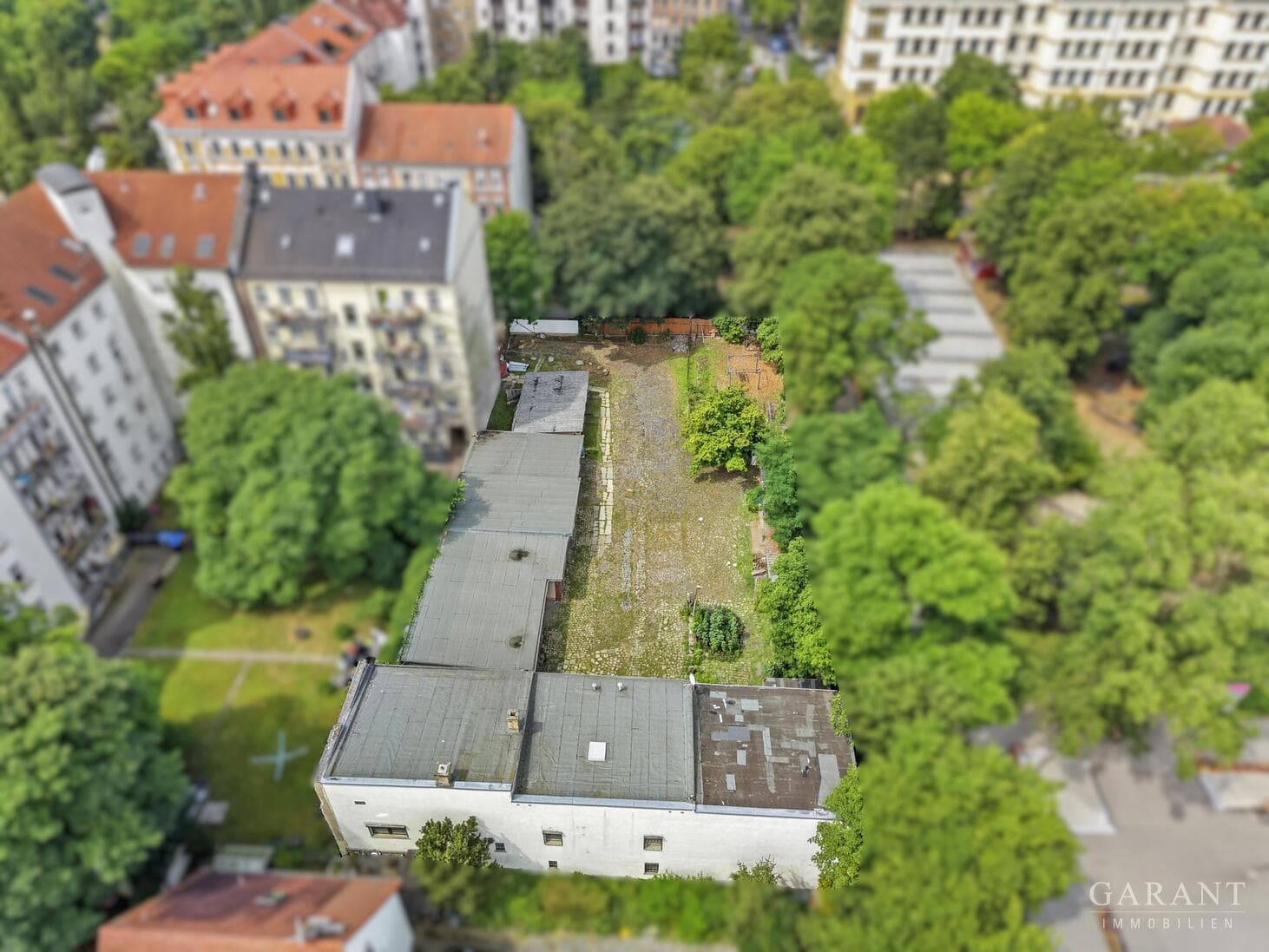 Bestlage von Leipzig - großzügiges Wohnbaugrundstück mit Hinterhaus-Bestandsobjekt