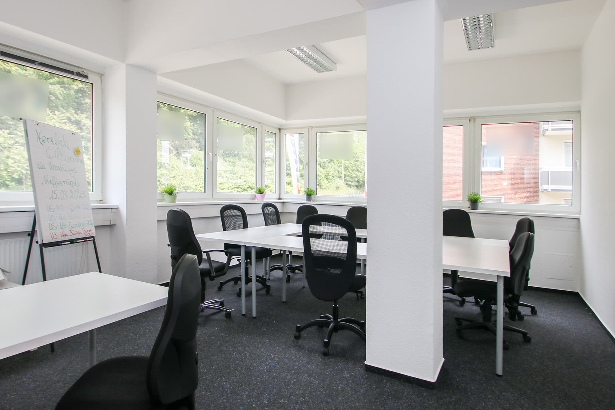 Office – modern - hell