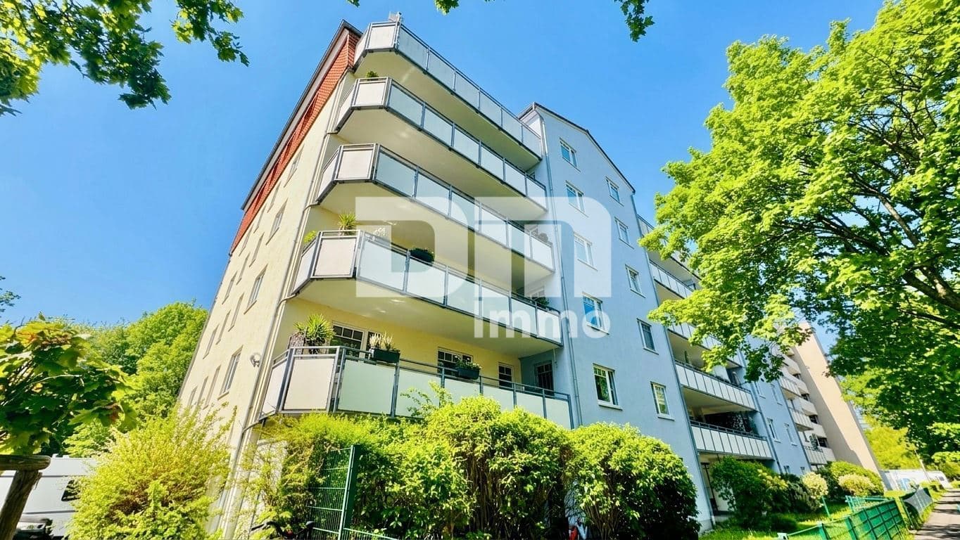 Großzügige altengerechte EG 4-Zimmer Wohnung mit großer Terrasse und Stellplatz