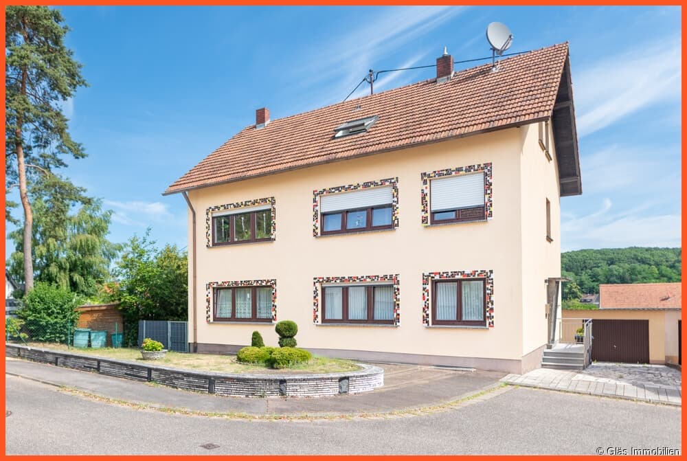 Ludweiler - Ein Zuhause für mehrere Generationen – Gepflegtes Wohnhaus mit viel Platz und Garten