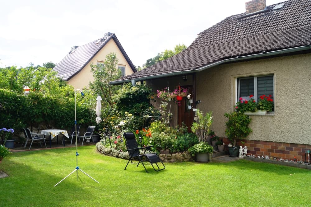 Individuelle Nutzungsperspektiven: Einfamilienhaus und Nebengelass mit großem Garten in Langewahl