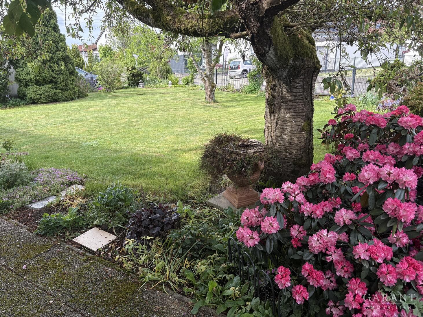 Geplegtes Zweifamilienhaus mit großem Garten - ein Zuhause für Generationen oder als Kapitalanlage!
