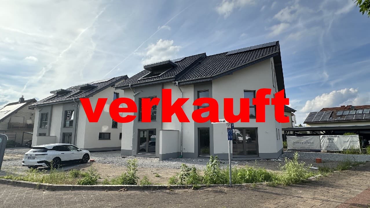 VERKAUFT - 160 m² große Doppelhaushälfte, Zum Kurwald 2 in Bad Lippspringe / Schlangen