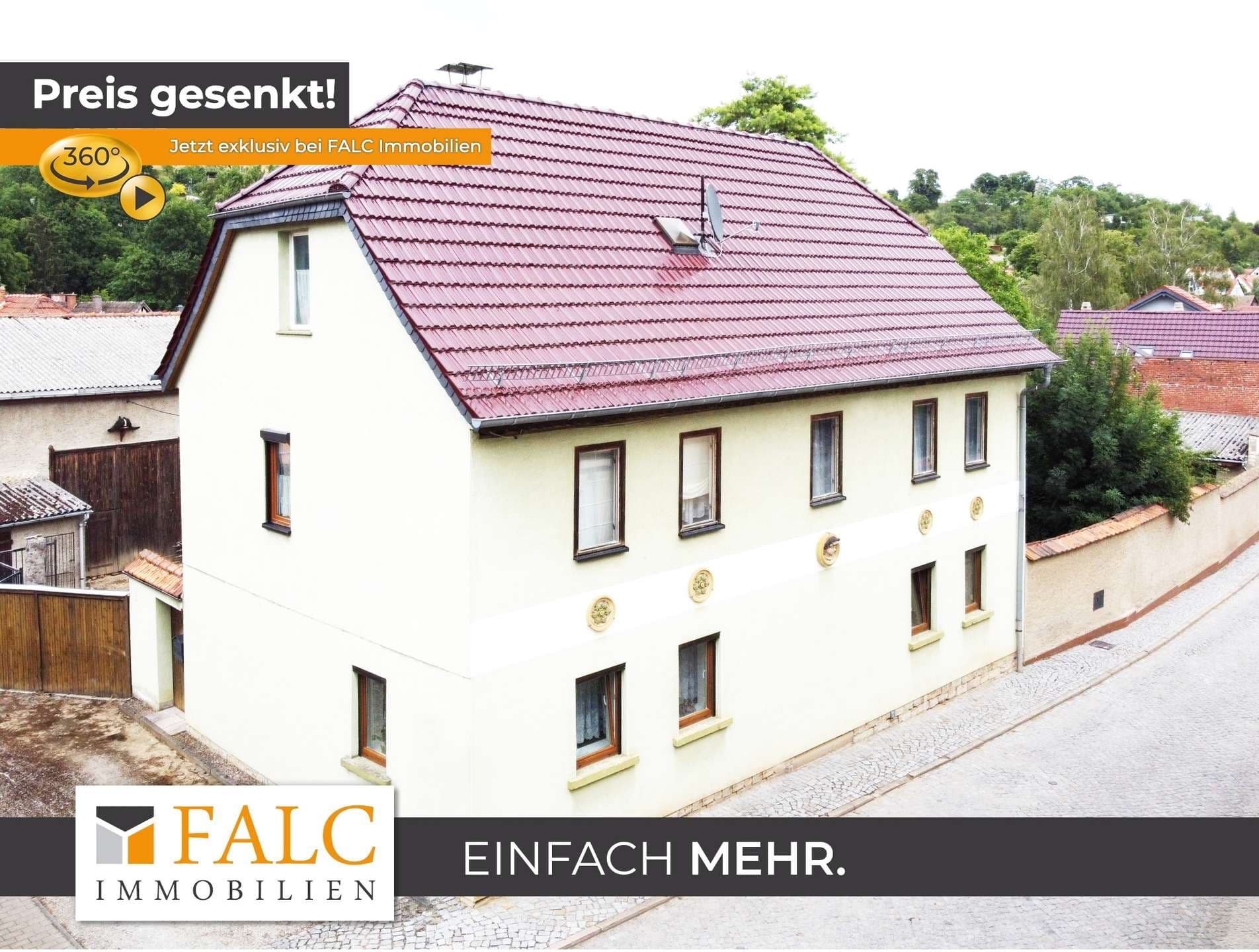 Weiter Preisreduziert! Familienanwesen : neues Dach : 2 Garagen : Nebengelasse : Scheune : Stall