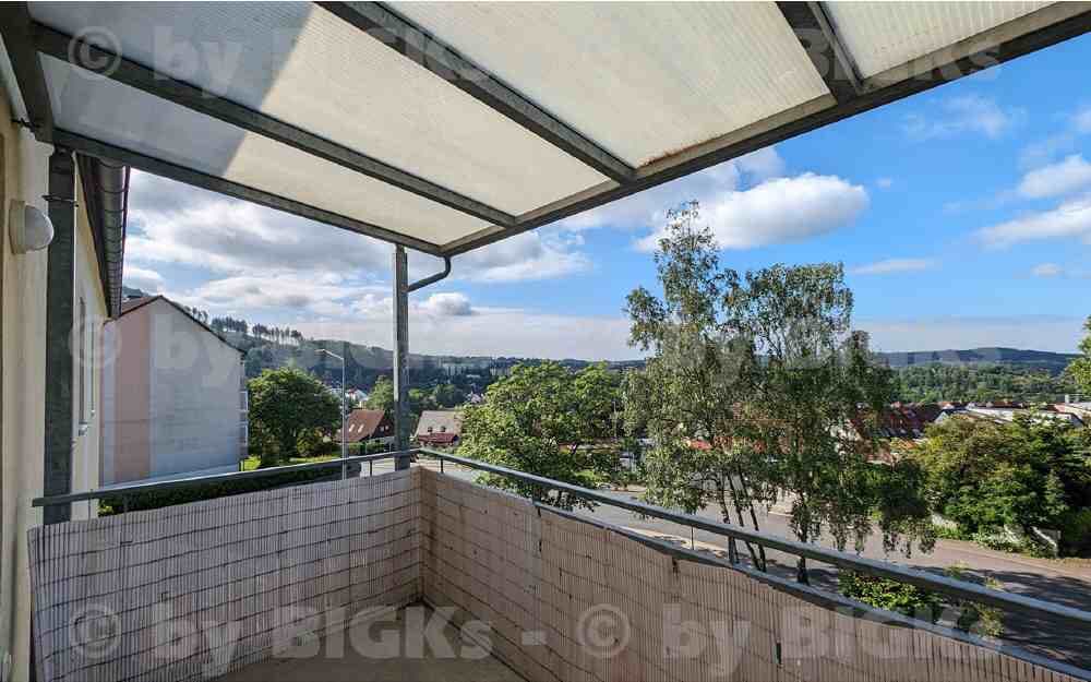 BIGKs: Suhl-Leninring: 2 Raum Wohnung Suhl,sep.Küche,Wannenbad, Balkon (-;)