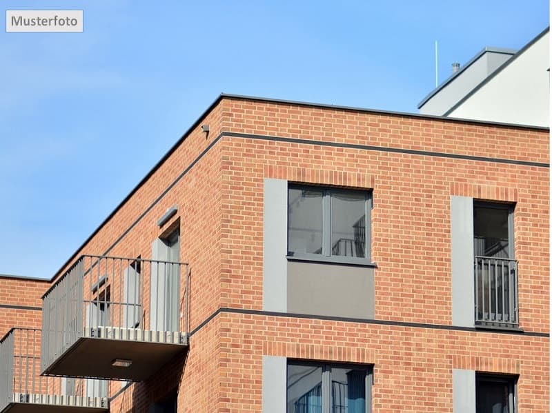 4-Zimmer-Wohnung, 2 Stellplätze - Ihre Chance auf eine Immobilie ohne Maklerprovision