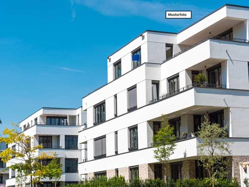 Dreifamilienhaus, 8 Zimmer - Ihre Möglichkeit zum Immobilienkauf – provisionsfrei