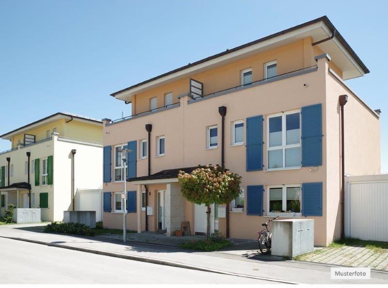 Zweifamilienhaus, 8 Zimmer - Ihre Chance auf eine Immobilie ohne Maklerprovision