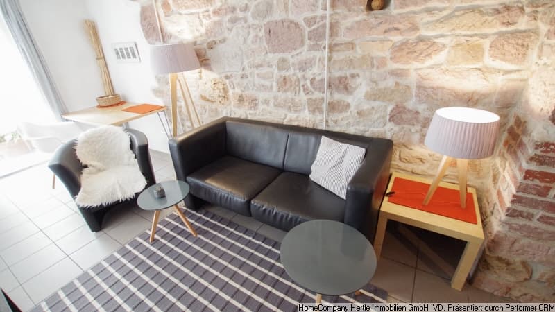Gemütliches Souterrain-Apartment mit Freisitz für 2-6 Monate in zentraler Lage, Freiburg-Zentrum.