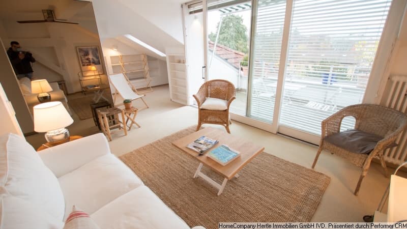 Ruhig und charmant möbliert in toller Altbau Maisonette-Wohnung für 3 -7 Monate in der Wiehre, Freiburg