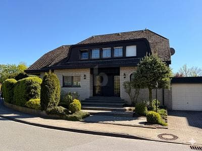RAUMWUNDER | HAUS MIT GESTALTUNGSSPIELRAUM