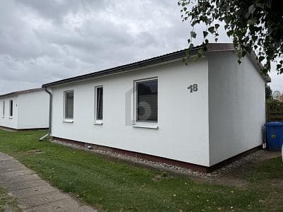 URLAUBSIDYLL FÜR GOLFER, REITER UND BOOTSFREUNDE