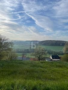 WOHNEN MIT FREIRAUM UND PERSPEKTIVE