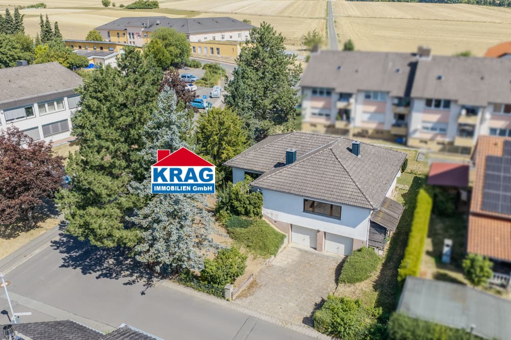 ++ KRAG Immobilien ++ Solider Bungalow als günstige Basis für Ihr Sanierungs- und Ausbauprojekt ++