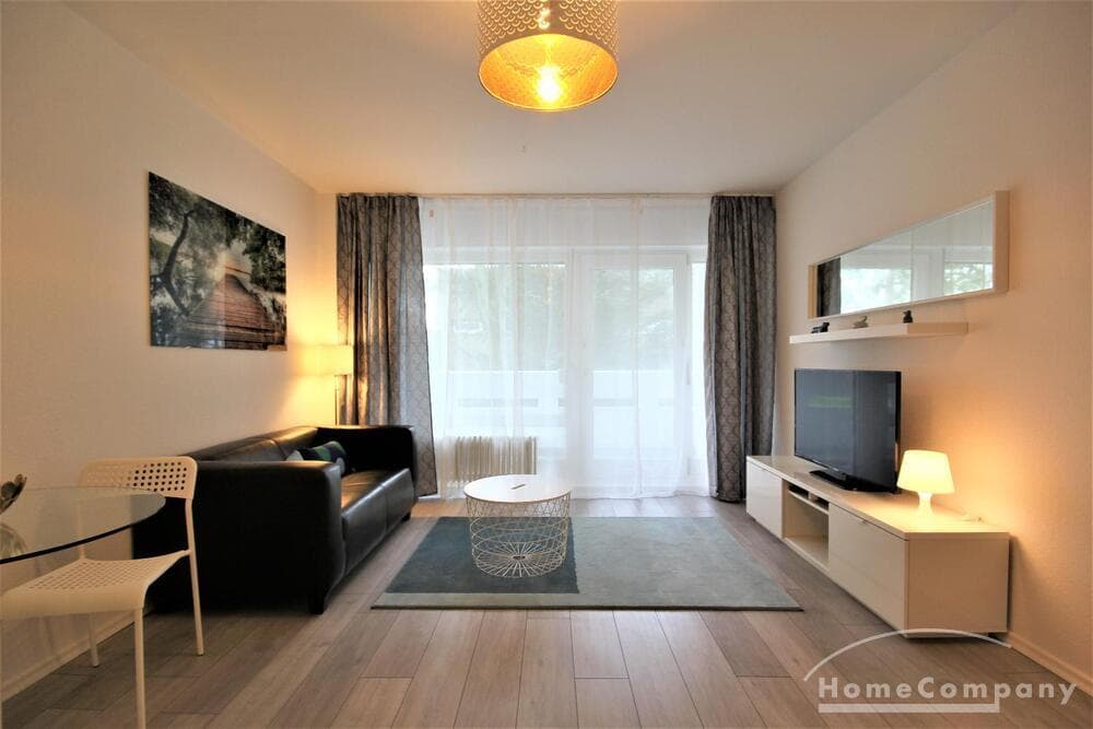 Neu Isenburg (8068217) Helles Apartment am Isenburgzentrum mit Stellplatz