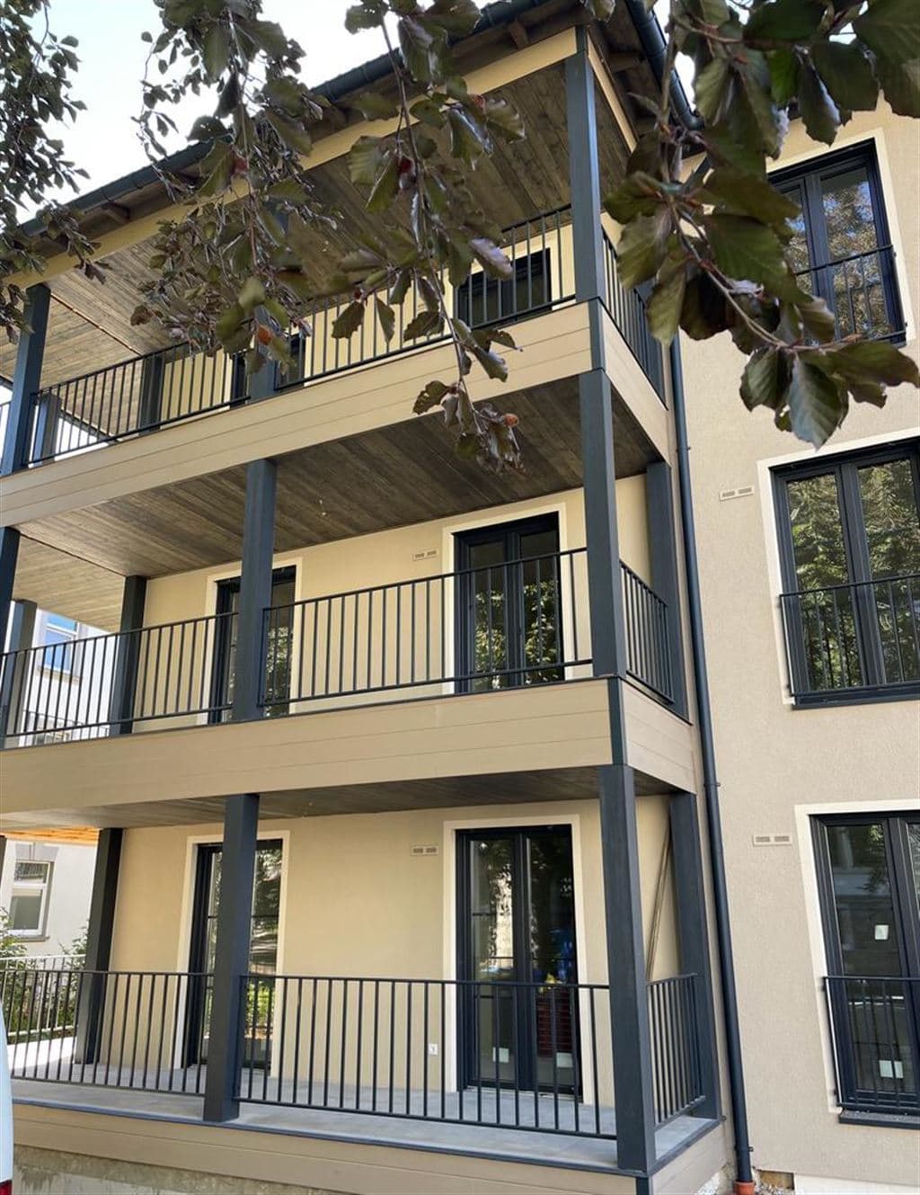 Hochwertige Neubau ETW
-provisionsfrei -
4,53 % Rendite