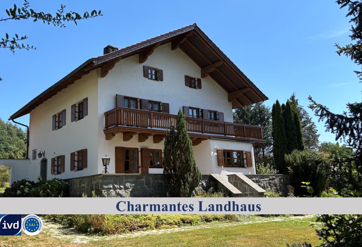 CHARMANTES LANDHAUS IN RUHIGER RANDLAGE