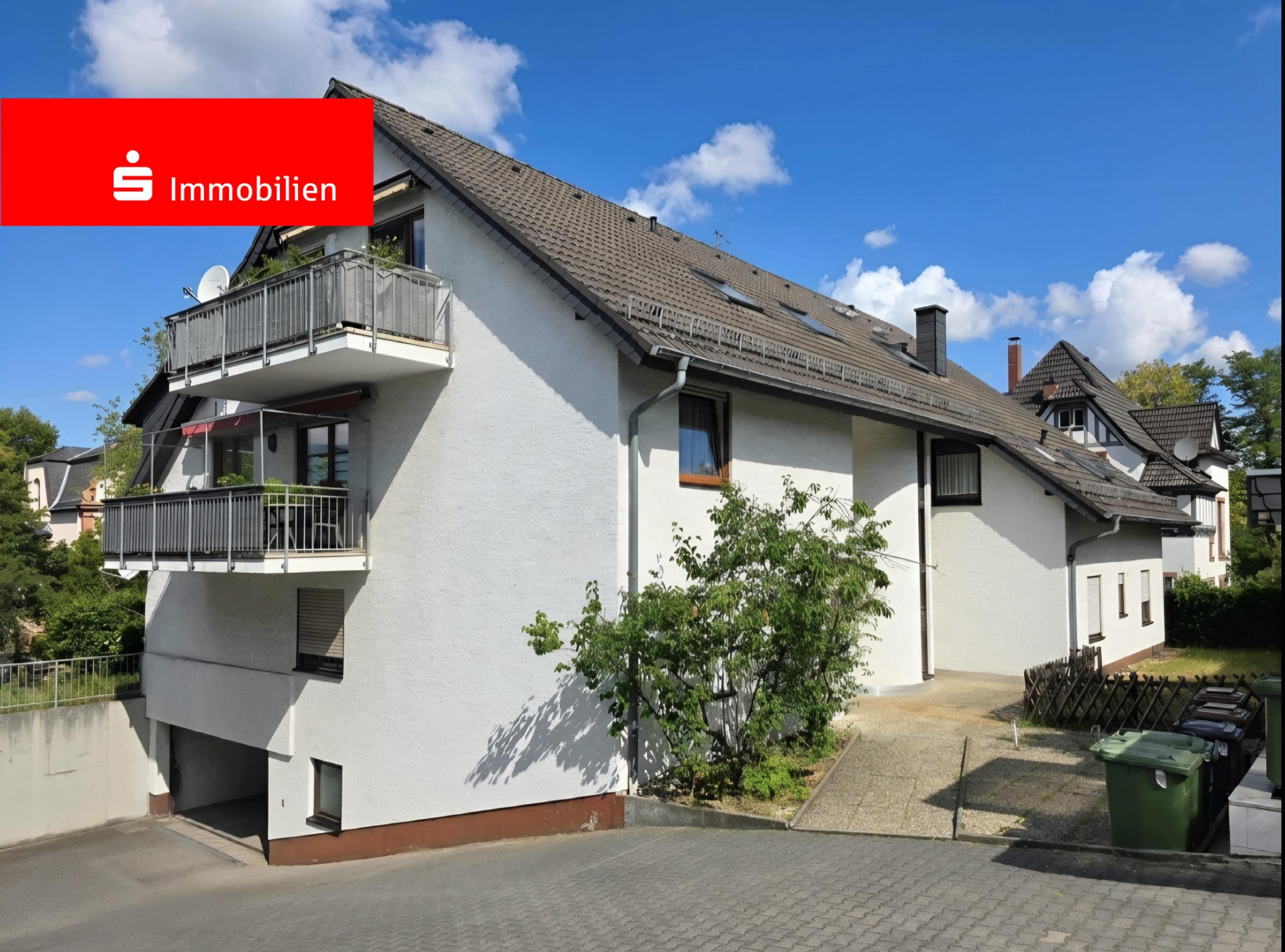Direkt Wohlfühlen: gepflegte 5-Zimmer Maisonettewohnung in Auerbach