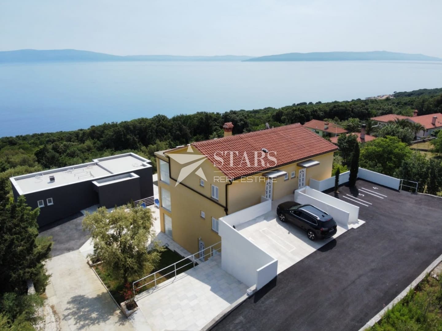 Istrien, Labin – Apartmenthaus mit Pool und Panoramablick auf das Meer