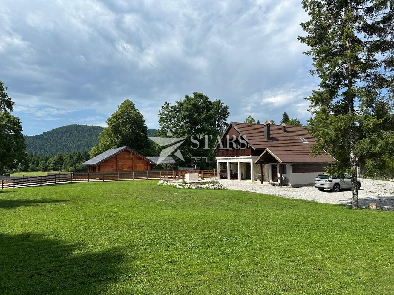 Gorski kotar, Delnice – Exklusiv nur bei uns! Authentisches Haus mit großem Grundstück