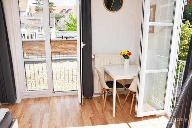 Döhren-Waldhausen-Seelhorst, Modern möblierte Einzimmerwohnung mit Internet Nähe Maschsee