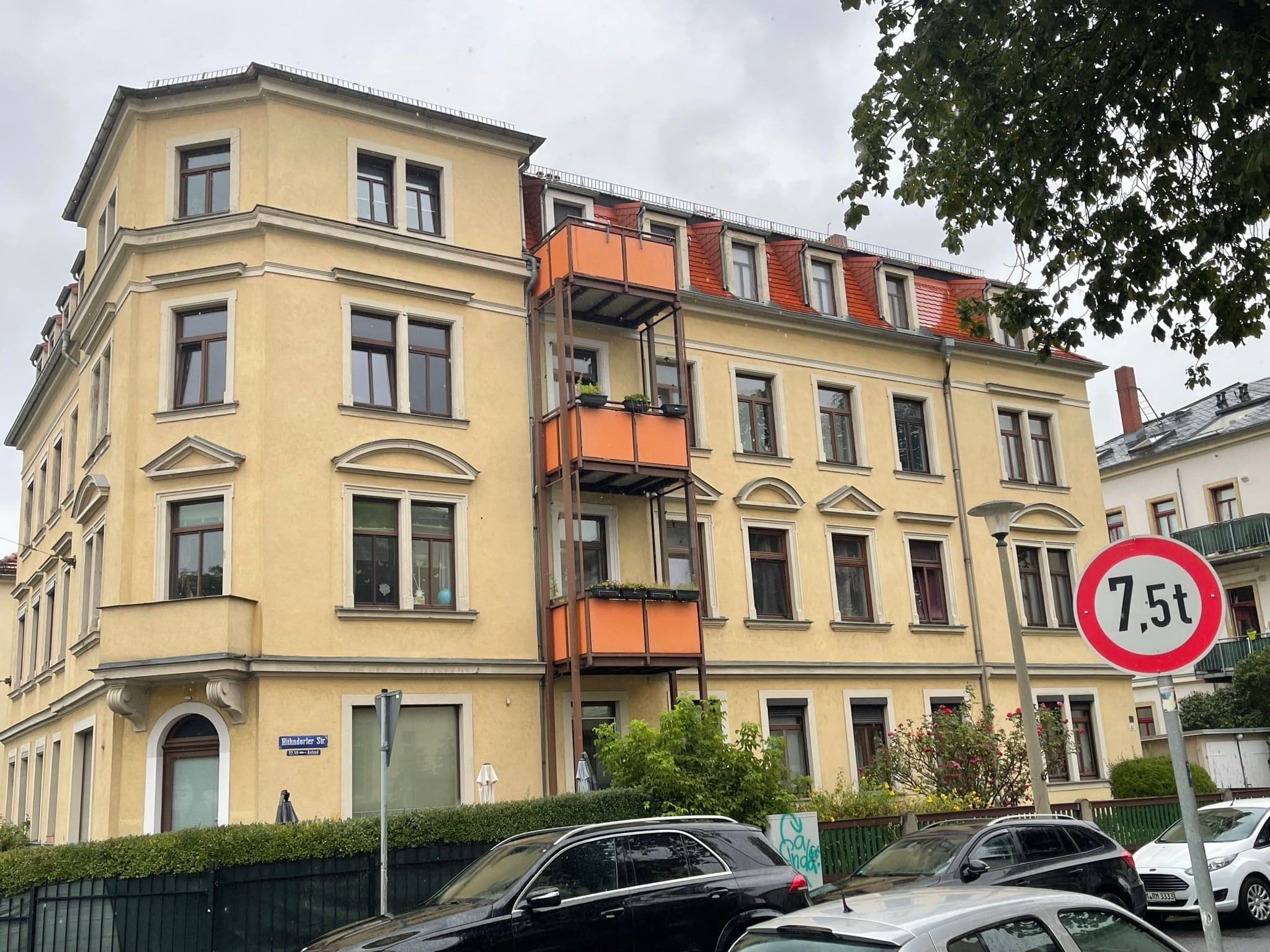 Gemütliche 2-Zimmer-Mansardwohnung mit Südausrichtung in Dresden-Cotta