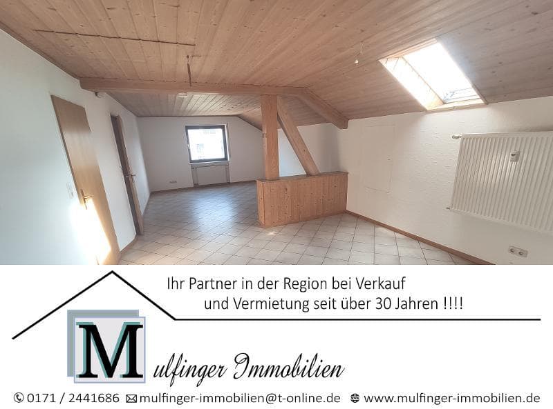 3 Zi. DG Wohnung mit Küche, Gartenmitbenutzung und Stellplatz