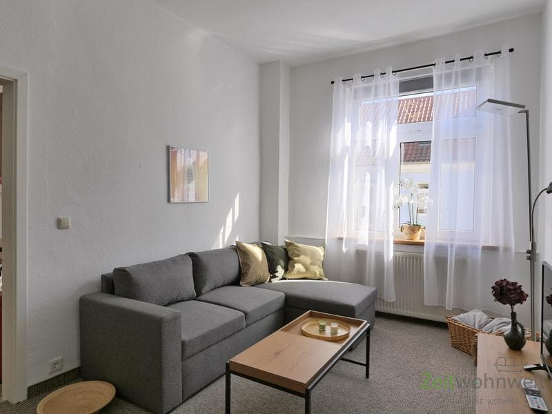 (EF0721_M) Arnstadt: Arnstadt, neu renovierte möblierte Wohnung, Garten am Haus, WLAN und PKW-Stellplatz inkl.