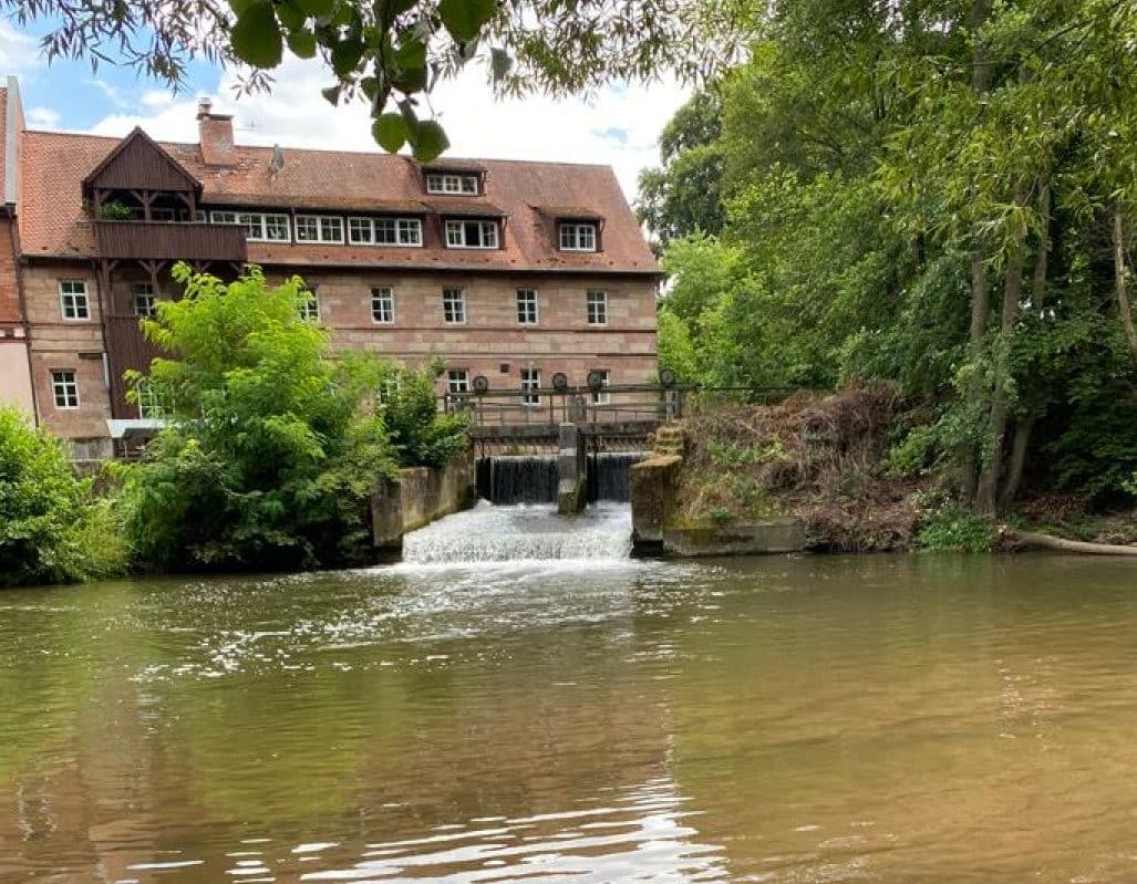 PREISRUTSCH 500.000 - 250 m² - Liebhaber Objekt - direkt am Wasser