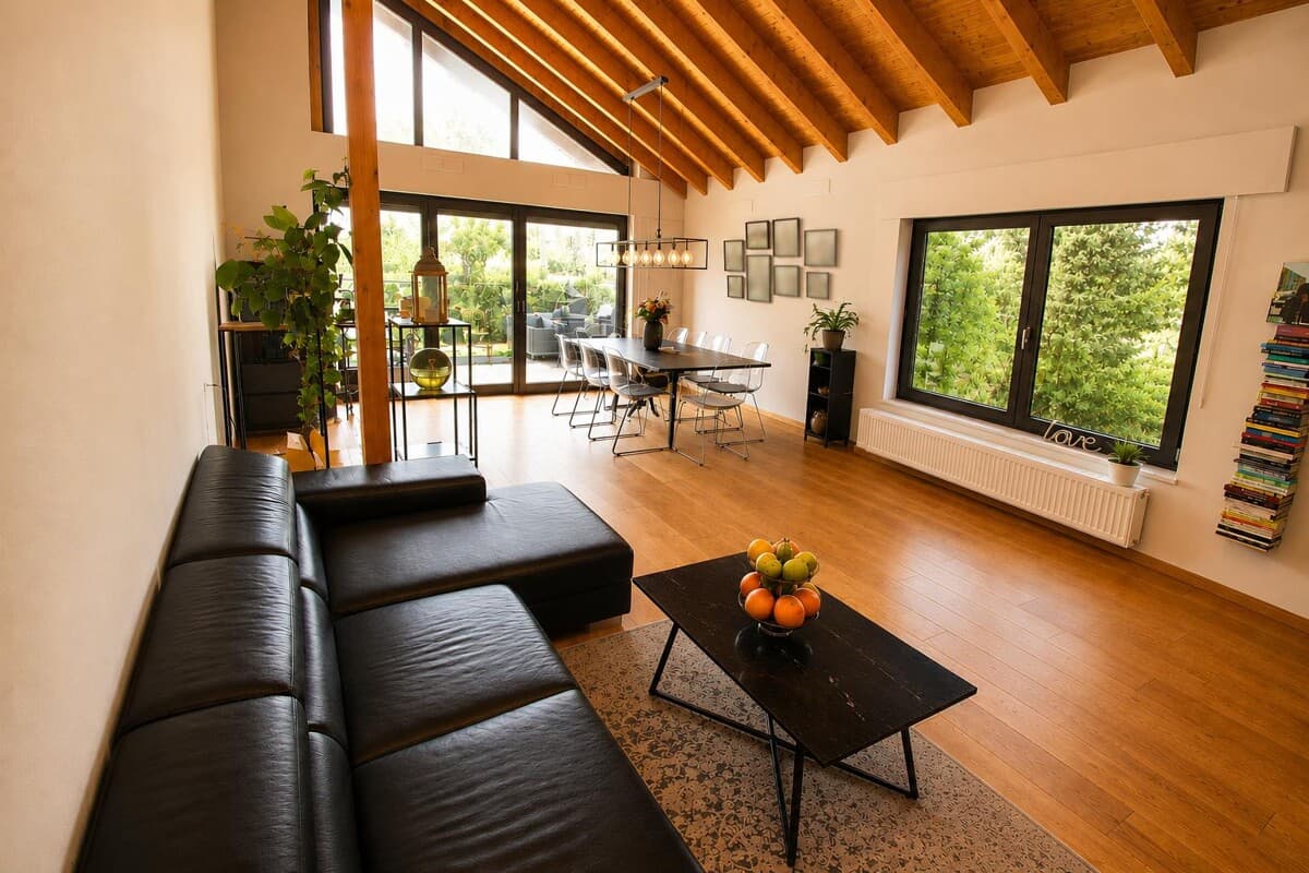 **Traumhafte Wohnung mit umlaufender Terrasse und exklusivem Wohnambiente**