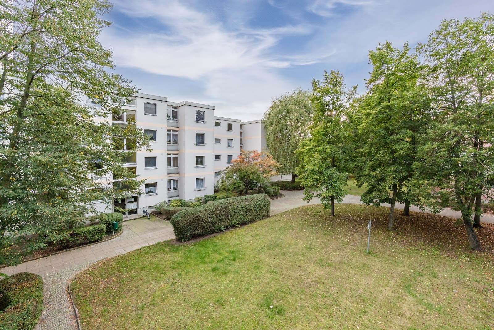 Helle moderne Wohnung mit Dusche