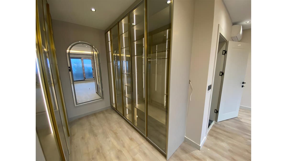 Villa direkt am Meer mit Panoramablick auf das Meer und großzügigem Balkon in Büyükçekmece, Istanbul