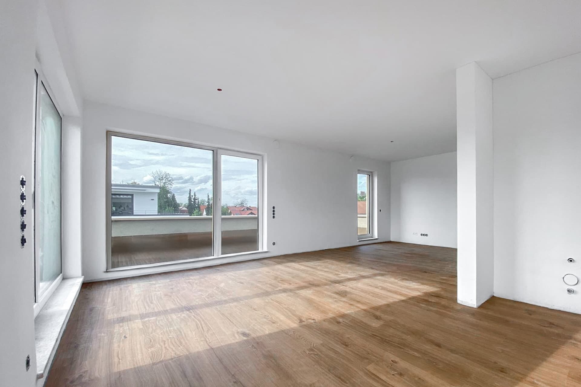 AIGNER - Großzügige und lichtdurchflutete 2-Zimmer Penthouse-Wohnung!