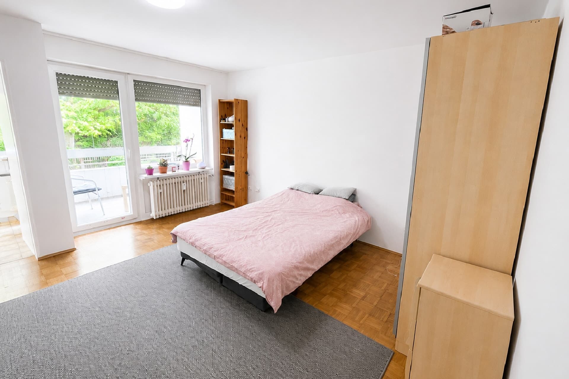 AIGNER - Gepflegte 1-Zimmer-Wohnung mit West-Loggia in Lochham
