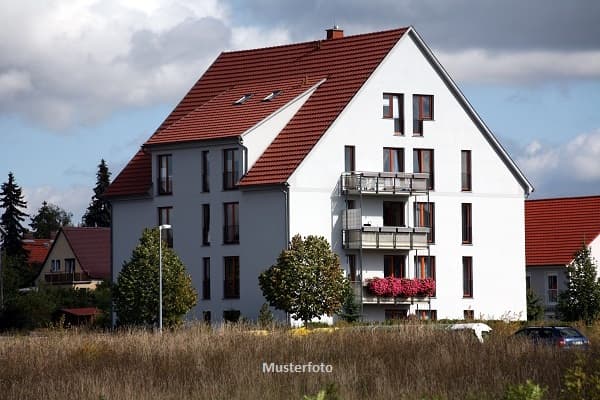 3-Zimmer-Erdgeschoss-Wohnung + provisionsfrei +