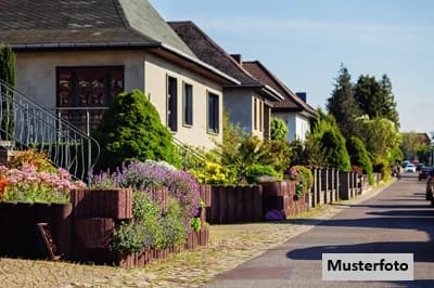 Reihenendhaus und Garage - familienfreundliche Wohnlage