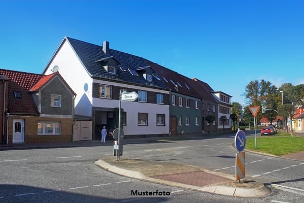 Einfamilien-Reihenmittelhaus (Wohnungseigentum) nebst Terrasse und Stellplatz