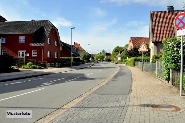 2 Einfamilienhäuser mit Gästeappartement und Doppelgarage