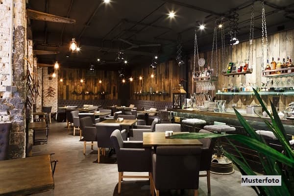 Attraktives Gastronomieobjekt mit Kegelbahn, Bierkeller & Garage