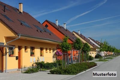 Einfamilien-Doppelhaushälfte mit Einliegerwohnung + provisionsfrei +