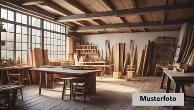 Werkstatt mit Büros, Wohnungen, Produktions-/Lagerhalle